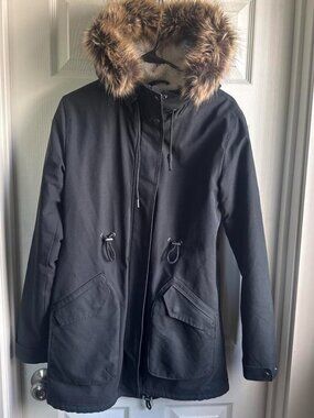 Volcom Sherpa Lined Black Fur Hooded Parka
